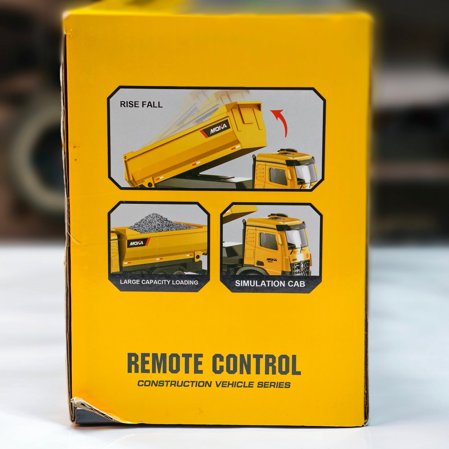 Dump truck