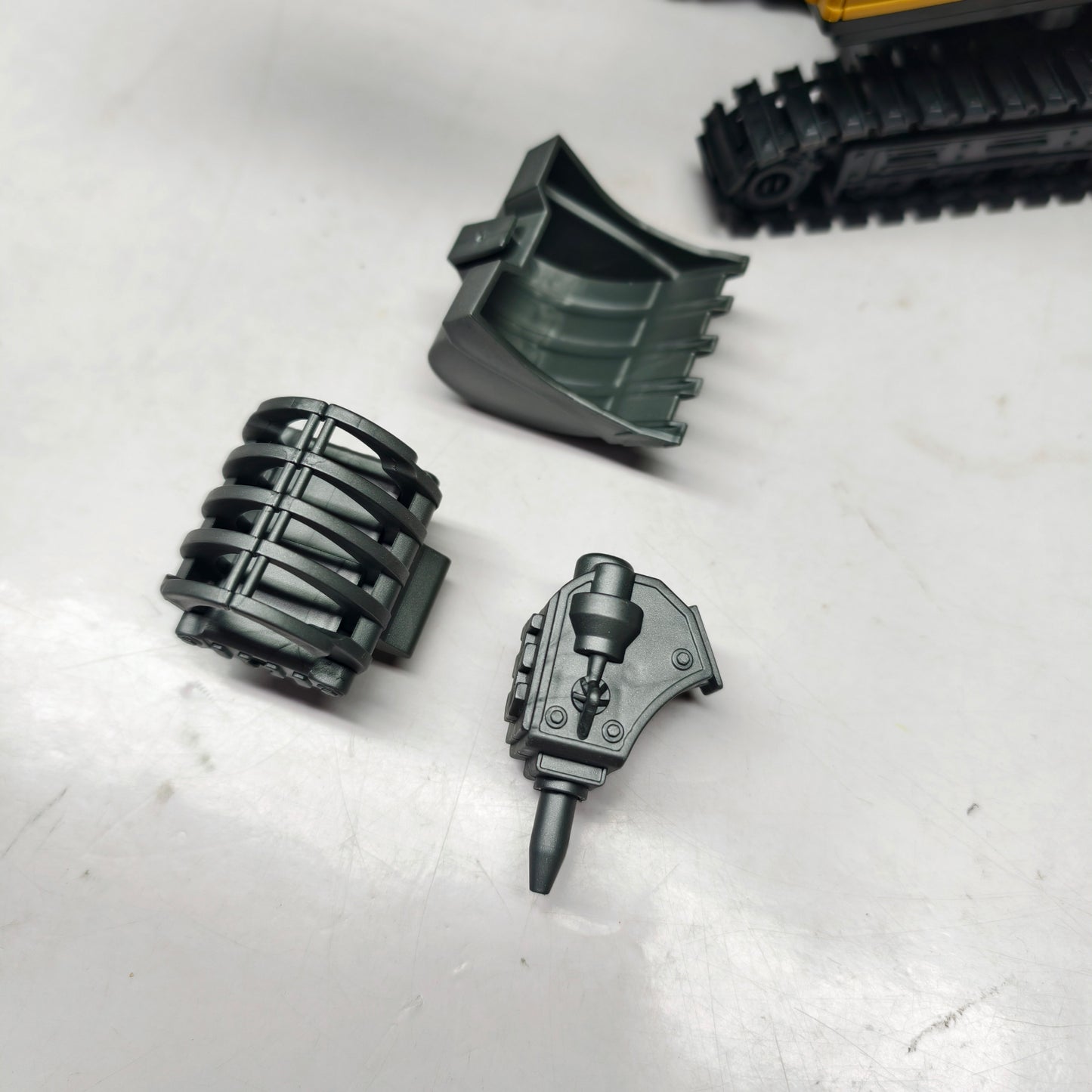 Excavator 1:22 scale fully functional